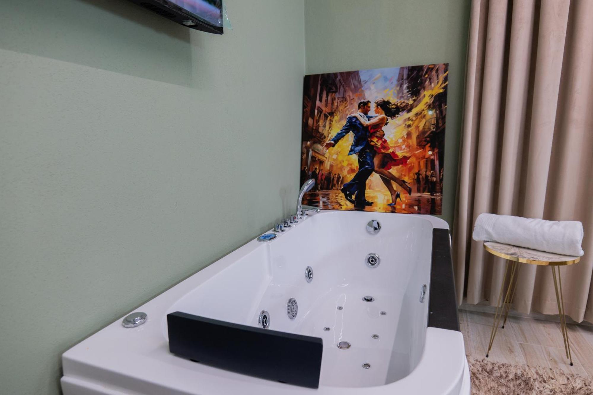 City Center Rooms And Apartments Durres Ngoại thất bức ảnh